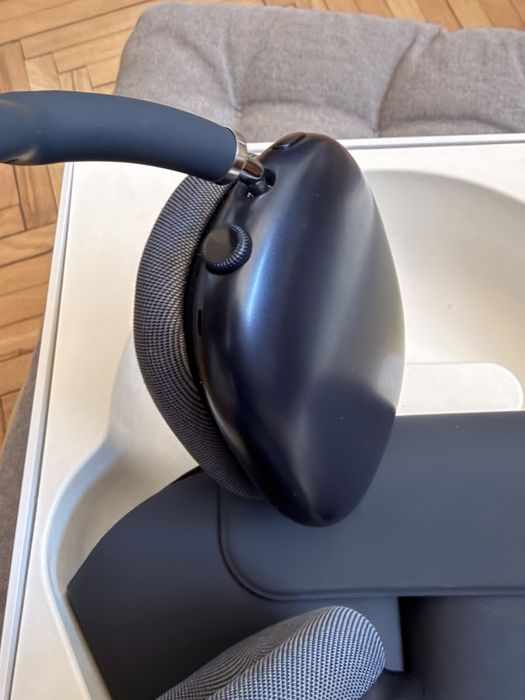 Apple - AirPods Max 2