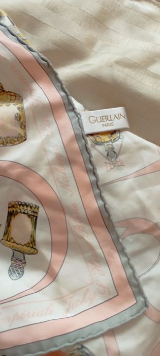 Копринен Шал Guerlain