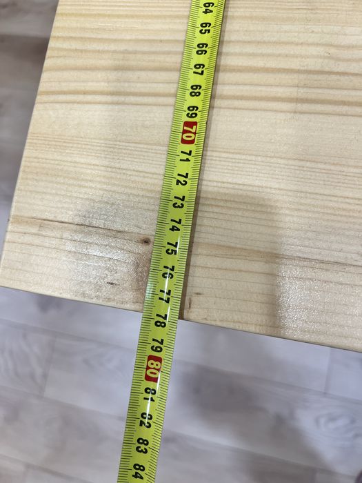 Продается стол с выдвижными полками