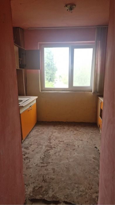 Vand urgent apartament