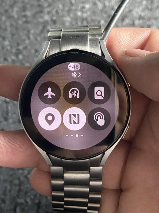 Vând Samsung Galaxy Watch 5