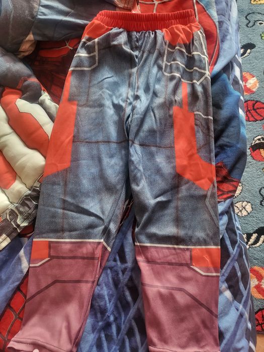 Продам детский  костюм