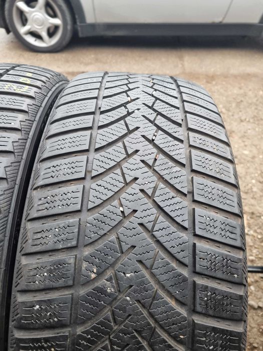 SET 2 Anvelope Iarna 235/45 R19 Semperit Speed Grip 3