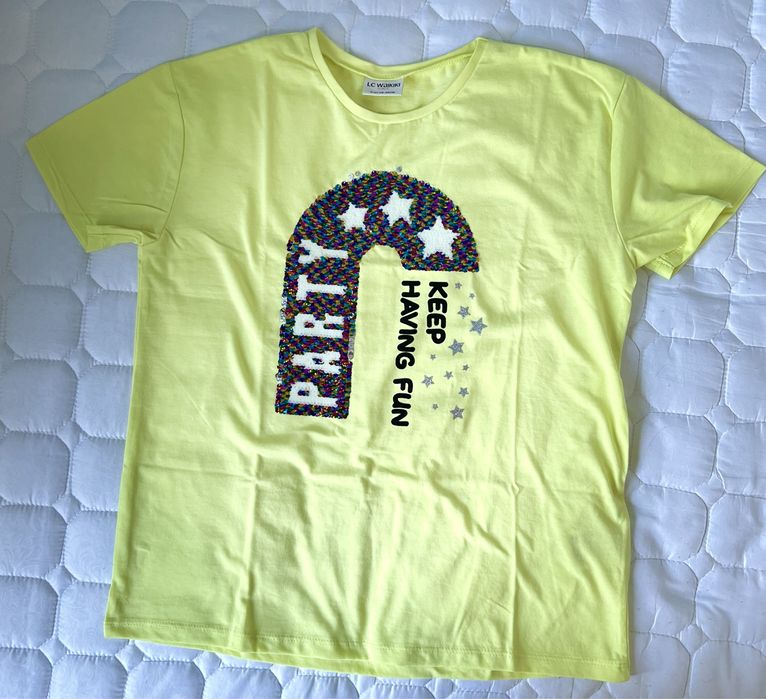 Футболка и свитер