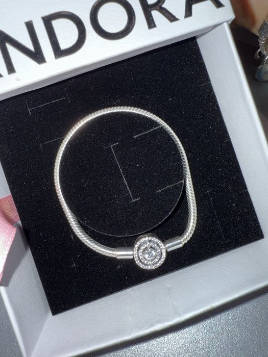 Гривна - Pandora