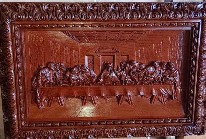 Тайната вечеря , дърворезба .