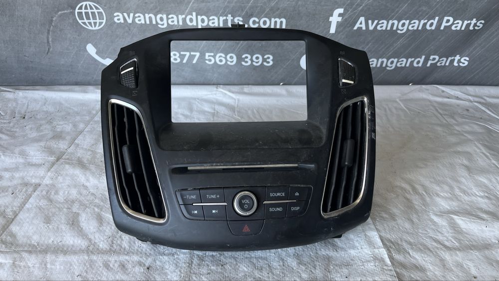 Панел радио и навигация Ford Focus 3 2011-