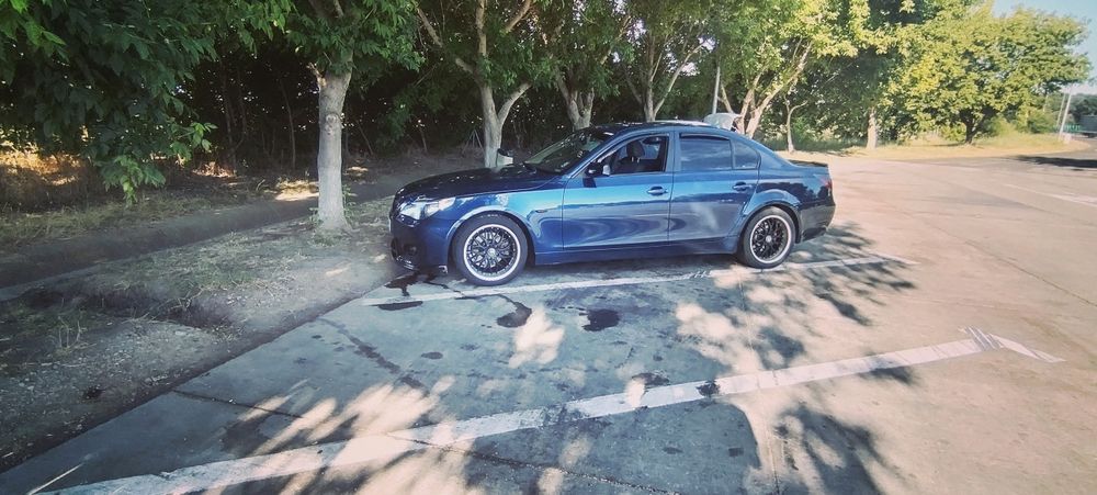 BMW 5 Series 0 — imagine 2