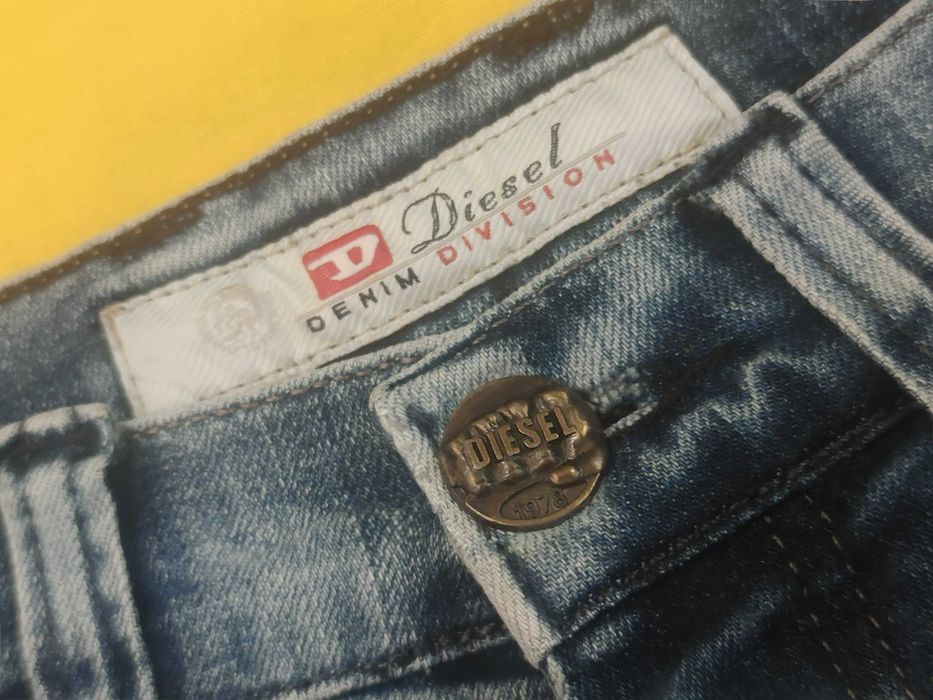 Blugi Diesel Albastru S