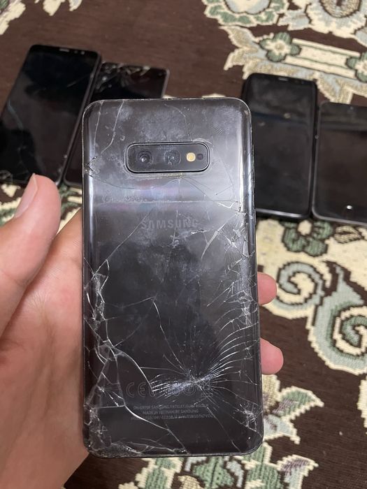 Продаю телефоны на запчасти