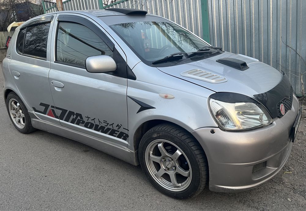 Toyota Vitz 2003