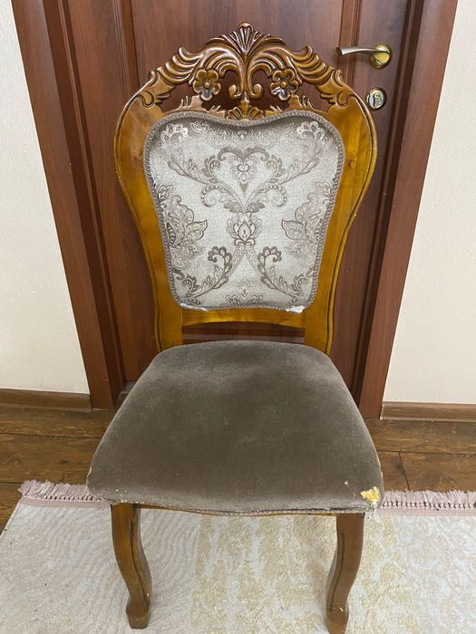 Срочно продам стулья