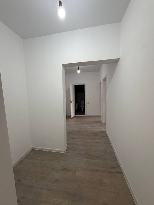 Яшнабадский р-н, Golden House В массиве Assalom Sohil срочно продаётся