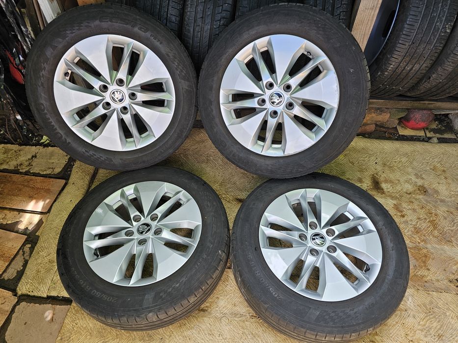 Jante aliaj 16" Skoda Octavia 3/4 Volkswagen cu anvelope vara  205 60 16