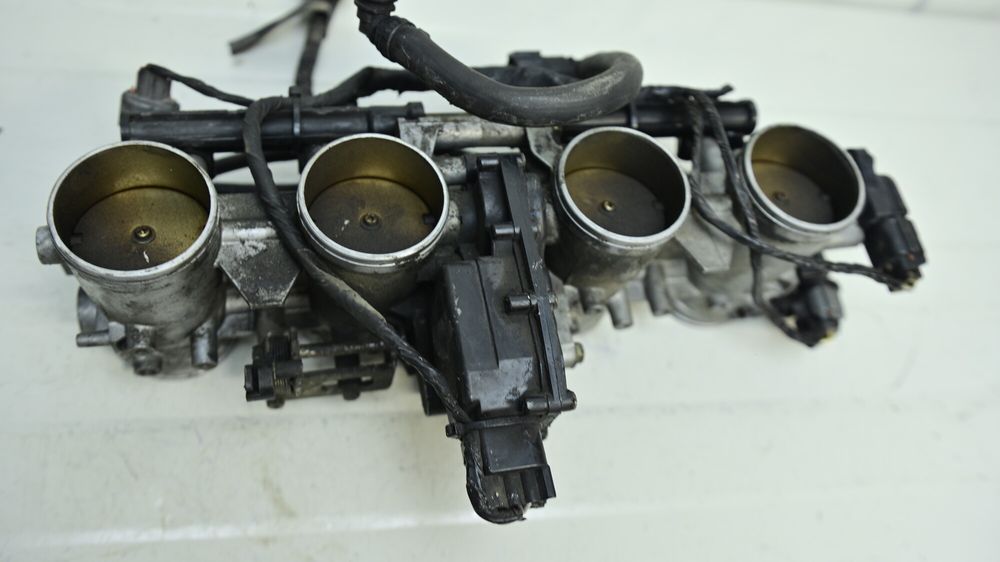 Rampa De Injectie cu TPS uri  Kawasaki Z750 2004 - 2006