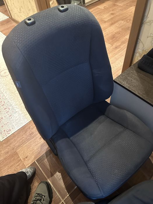 Продам Сиденья Camry 50