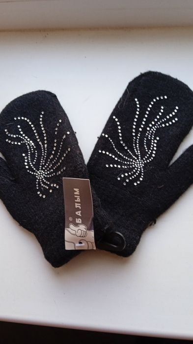 Варежки перчатки
