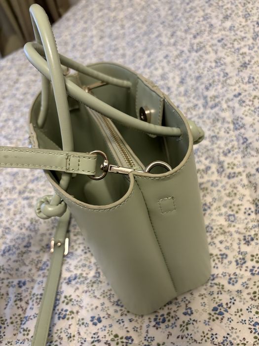 Дамска чанта на Zara
