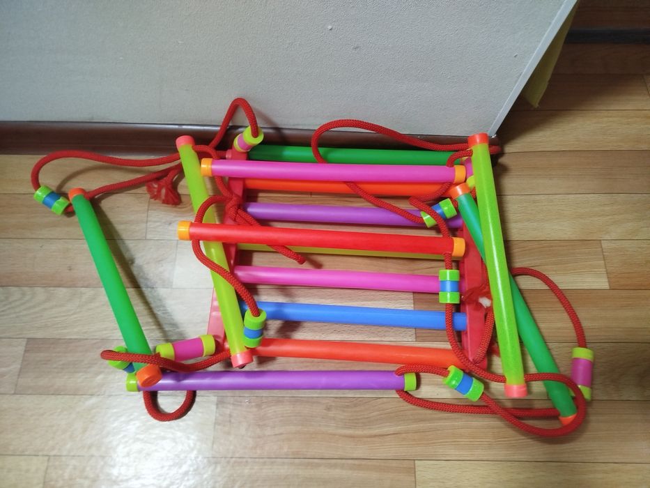 Продам детские качели