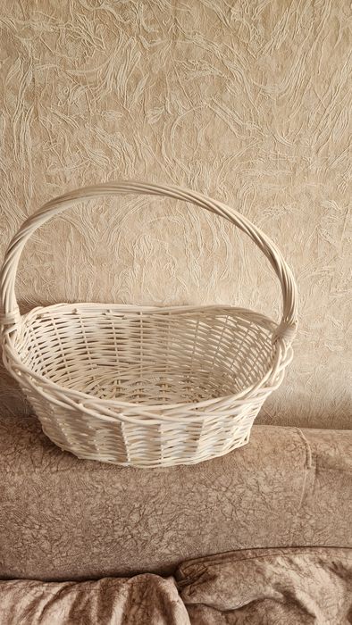 Корзина плетёная