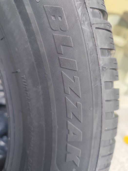 Продавам нови ЗИМНИ гуми BRIDGESTONE BLIZZAK 6 ENLITEN 235/60 R18 107V