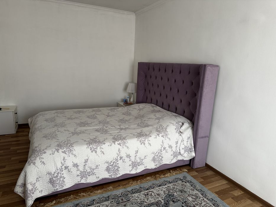 Двухспальная кровать