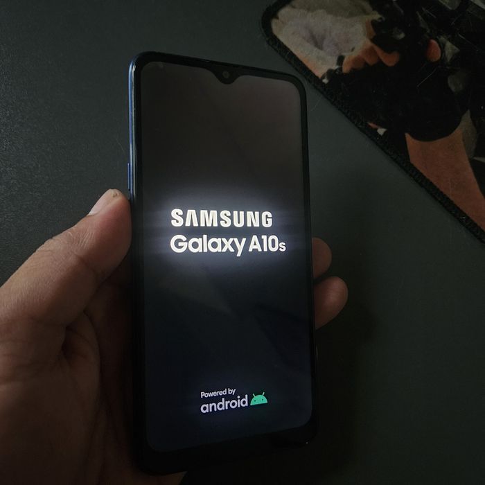 Продам Samsung galaxy A10s