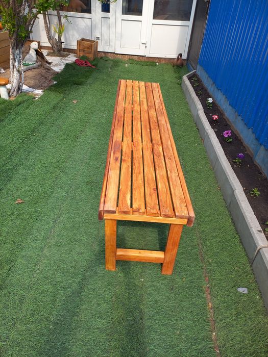 Лавочка для дома и сада