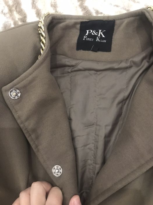 Продам пальто (осень-весна)