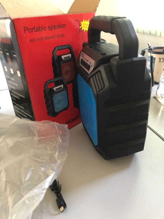 Преносима Bluetooth Tонколона , USB, SD, FM, AUX