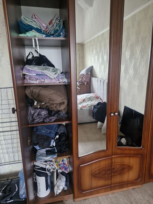 Отдам даром шкаф и камод