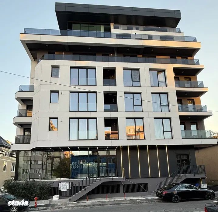 Spatiu Comercial Decebal Vis a vis de restaurant Turqoise