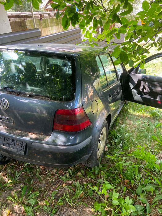 Volkswagen Golf 2003 benzină, 1.078 € — imagine 3