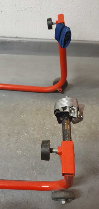 Универсална задна стойка за мотор