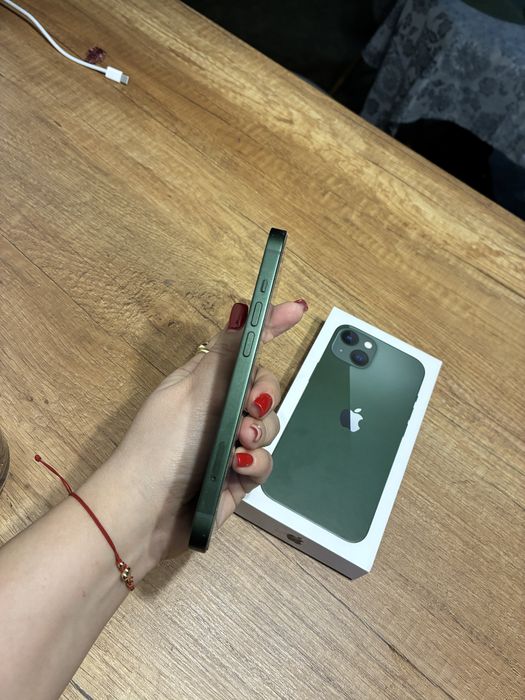 Iphone 13 Перфектен !