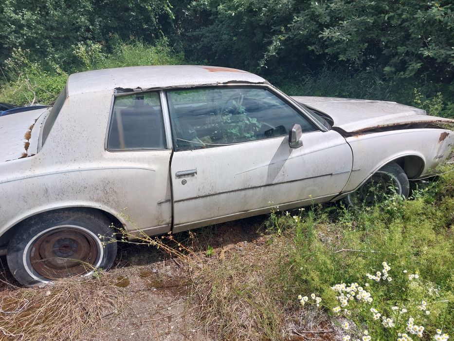 Vând Chevrolet Monte Carlo  coupe 1980 radiat la cerere