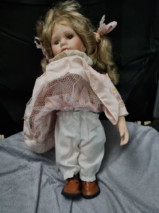 Кукла очень очень красивая