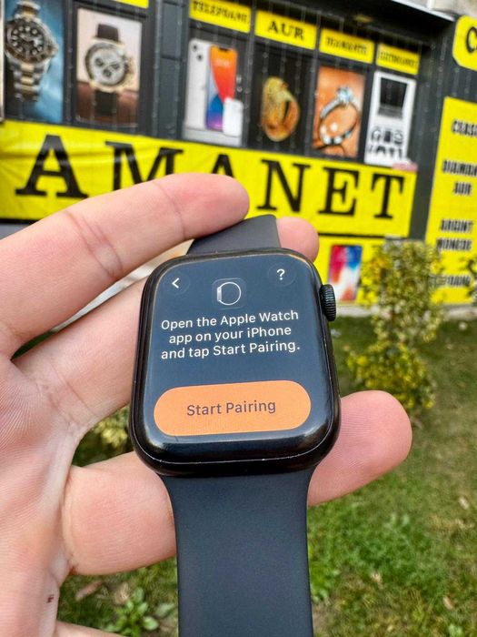 Apple Watch Series 8 / GPS + Cellular / 45mm / Midnight