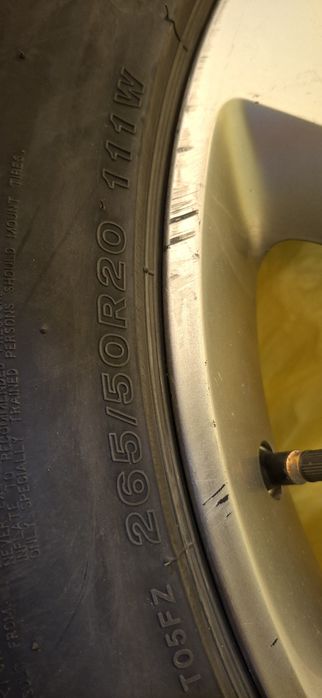 Комплект оригинални джанти Jeep 20" с летни и зимни гуми на 3г.