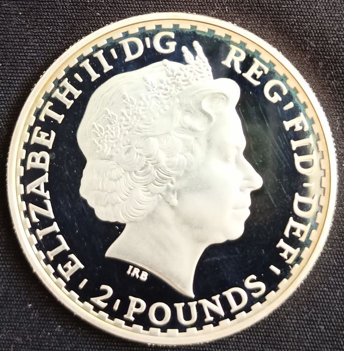 Продам серебряную монету