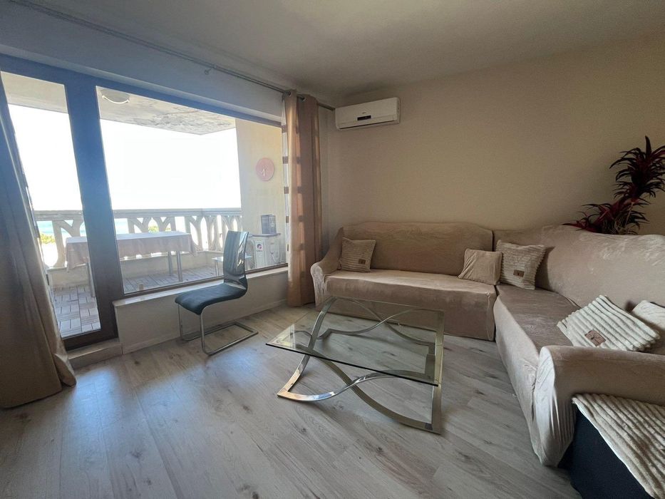 Продава се Тристаен апартамент в Варна, Аспарухово - 114 кв.м за 1025 €/кв.м - Снимка #1