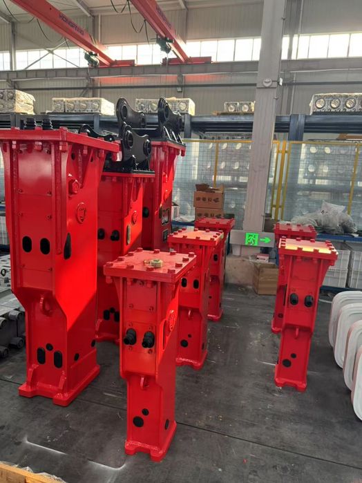 Ciocan hidraulic excavator