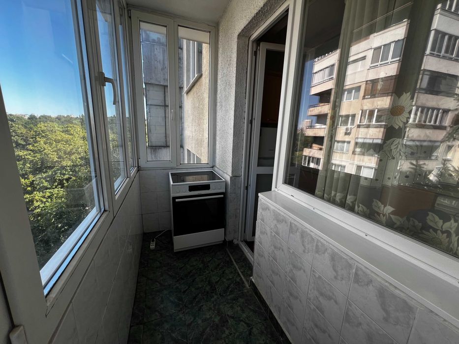 Дава се под наем Тристаен апартамент в София, Стрелбище - 110 кв.м за 750 € - Снимка #16