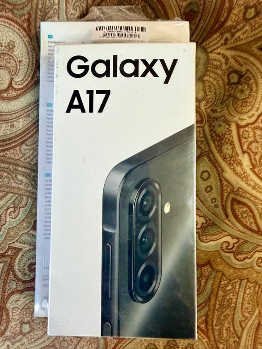 GALAXY A7 нов заедно с powerbank