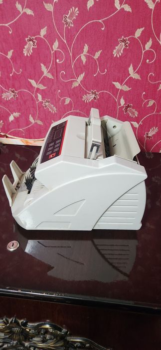 Счётная машынка для денег