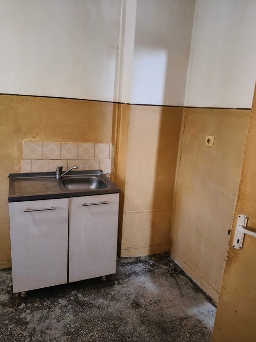 Vand apartament 2 camere, cartierul Rovine, Craiova