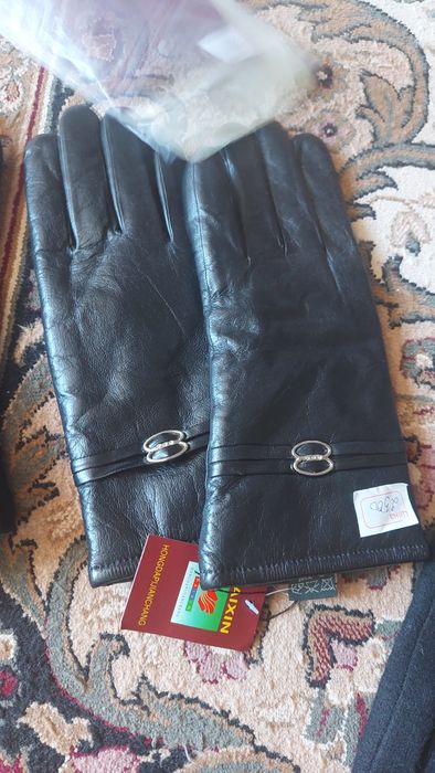 Перчатки новые размер L.