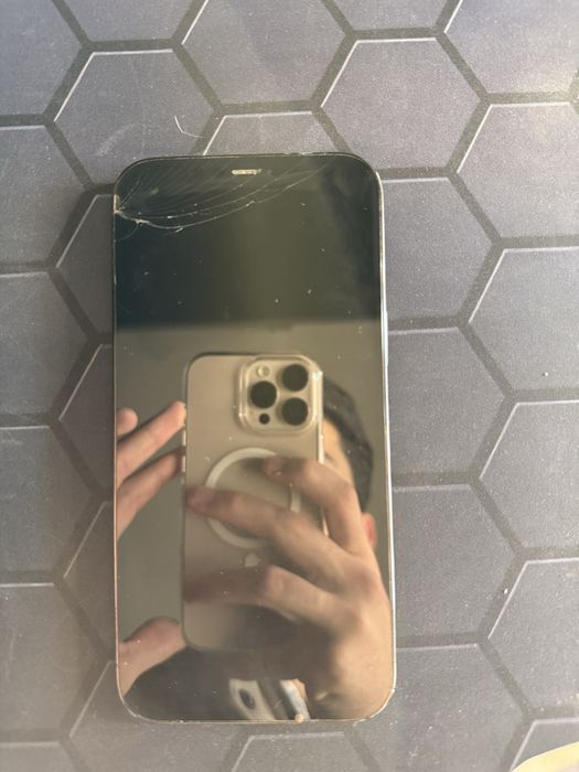 Продается  iphone 12 pro max