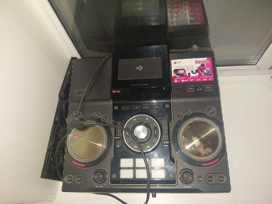 Музыкальная аппаратура LG cm 9740