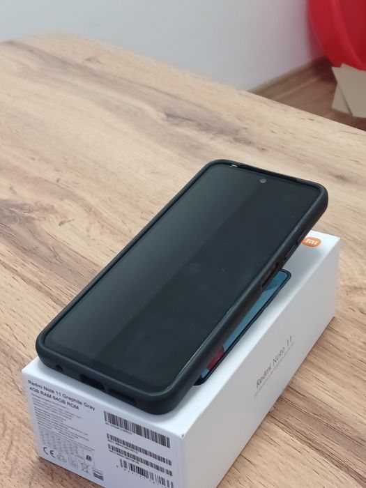Xiaomi Redmi Note 11 4/64 + чехол